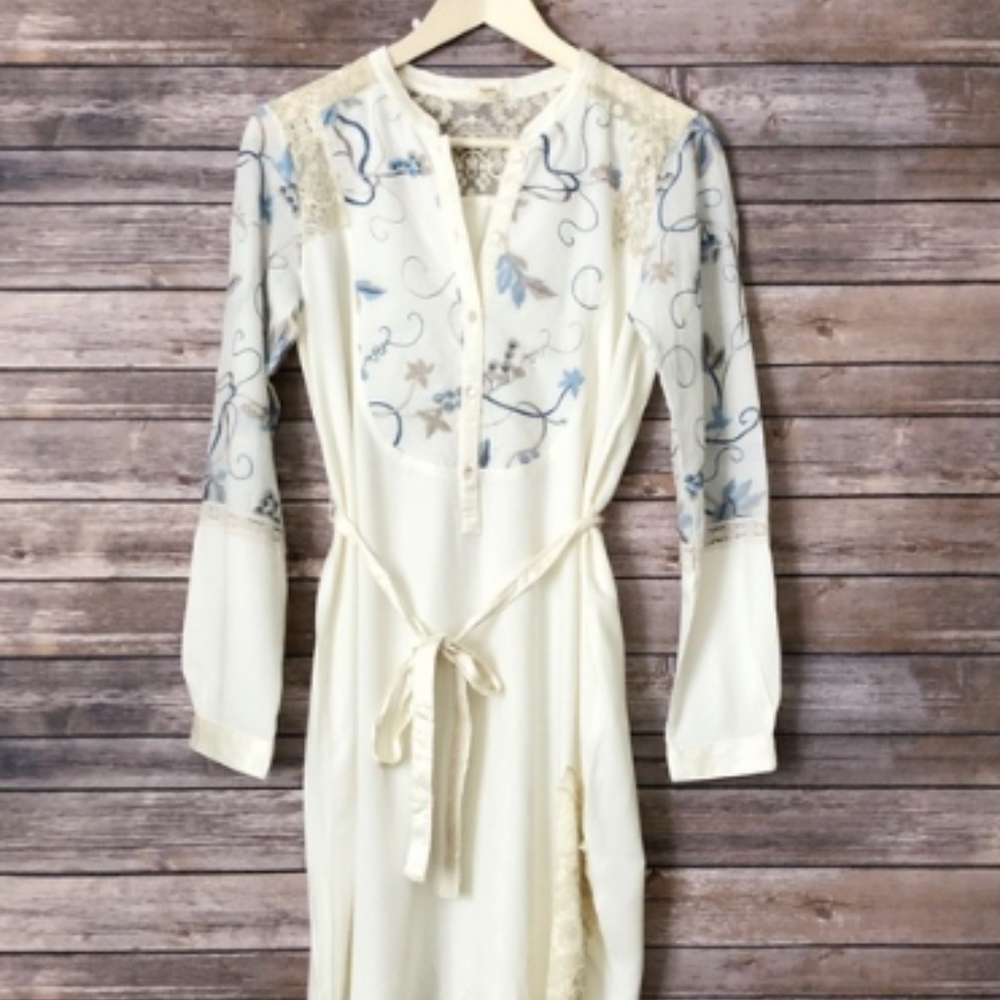 *SOLD* Anthropologie Floral Embroidered Shirtdress